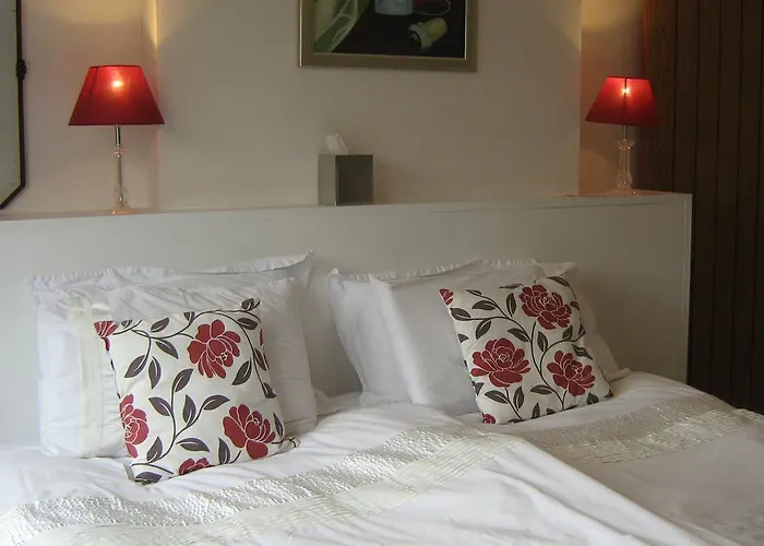 Savannah Bed And Breakfast